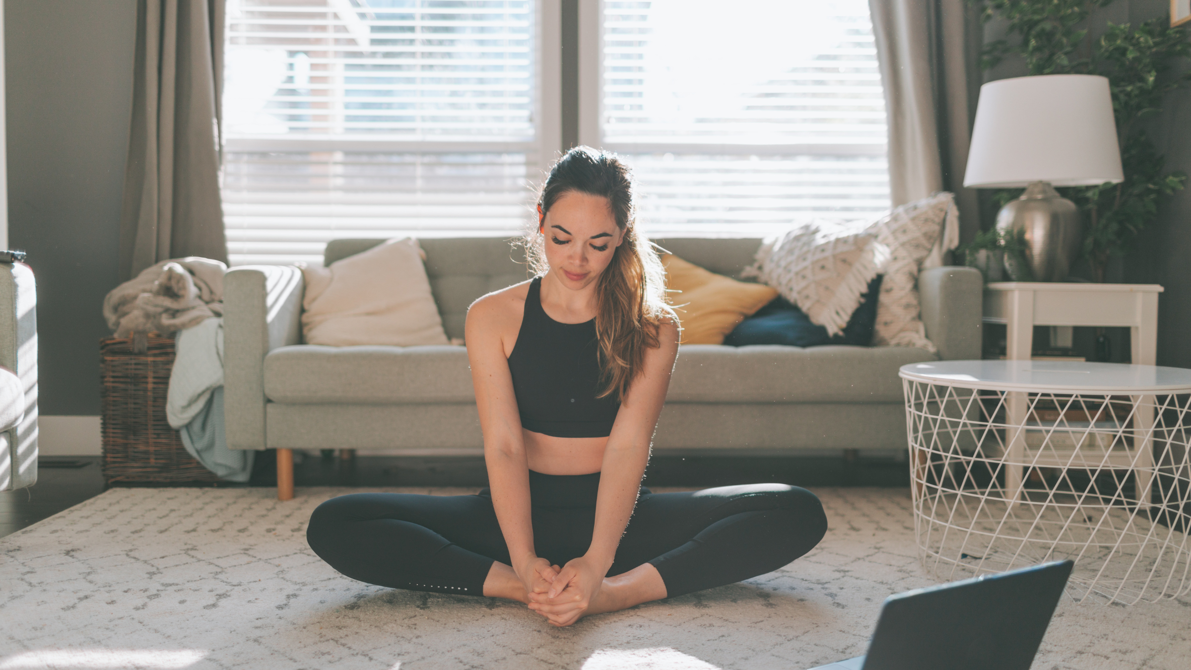 Creatine for Women 2026: Benefits, Myths, Dosing & Safety Guide